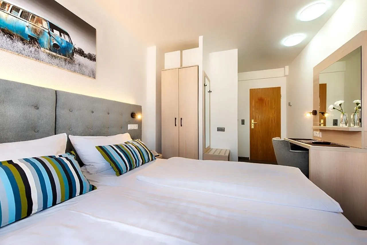 ***  Home Hotel Dortmund Alemania
